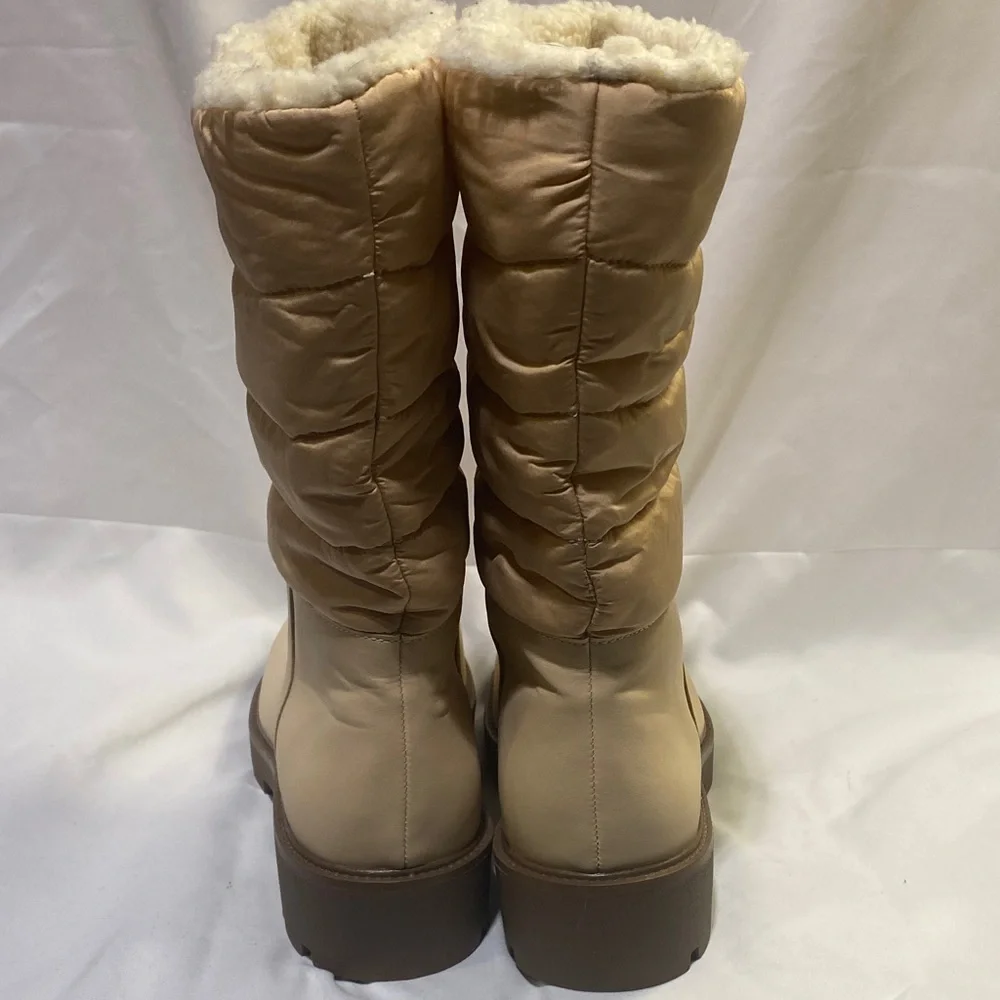 Journee Collection Women's Tan Winter‎ Boots